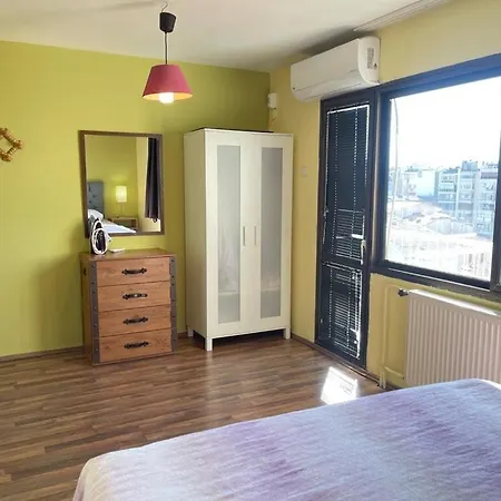 Location Sea View Center Pedestrian St Apartamento Esmirna